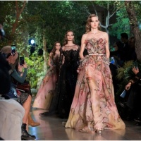 Пролетна романтика в стил Haute Couture: Valentino, Elie Saab и още